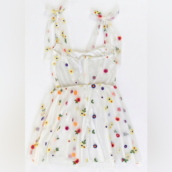 Lucy in the Sky Women’s Floral Embroidered Mini Dress Size S - Picture 5 of 11